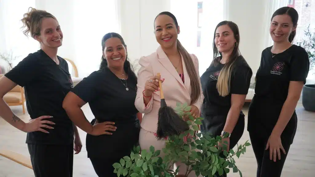 Sparkle & Shine Cleaning Services Banner